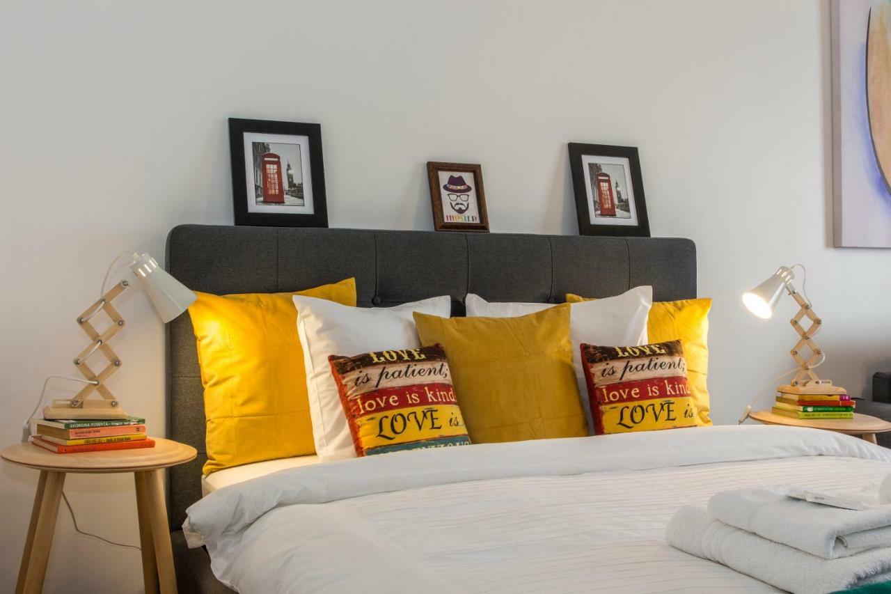 Premium Apartment By Mrg Apartments Bukarest Exteriör bild