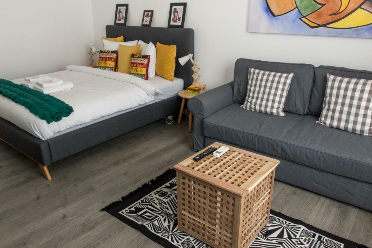 Premium Apartment By Mrg Apartments Bukarest Exteriör bild